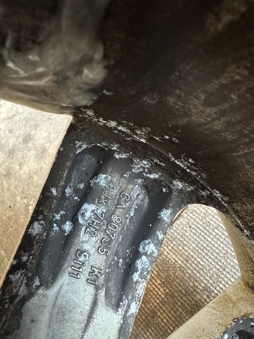 Диски borbet. R17. 5x120 et 35 8J.  Dia 72.6