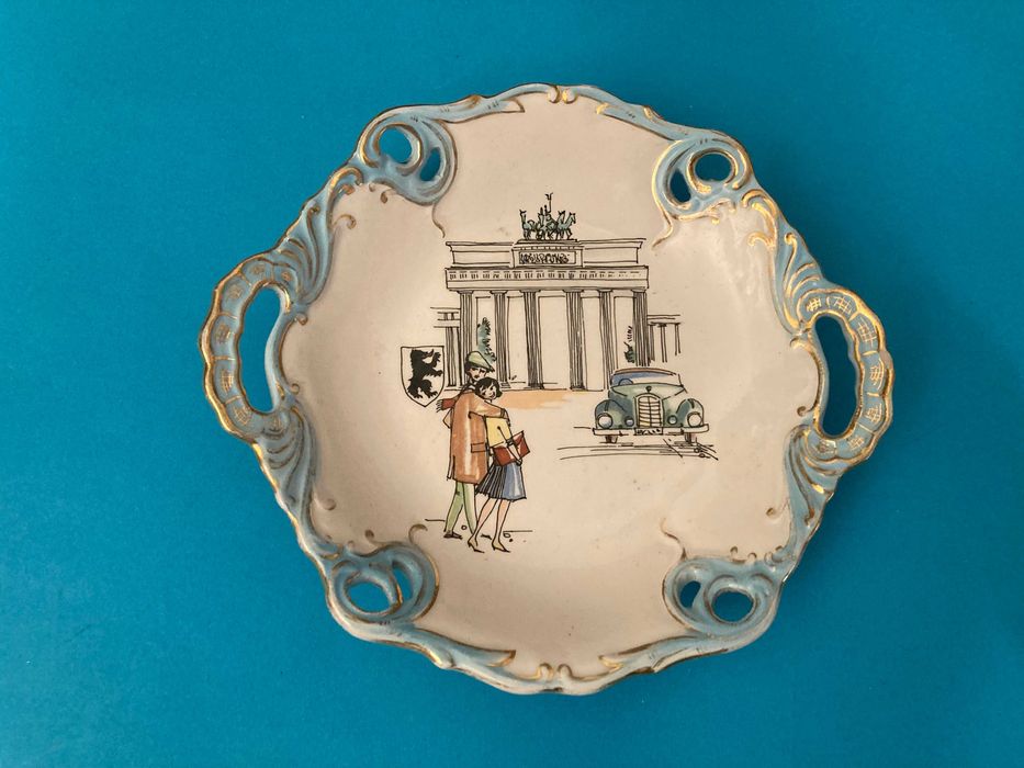 Muito Antigo Prato Decorativo de Parede Porcelana Alcobaça R.B.