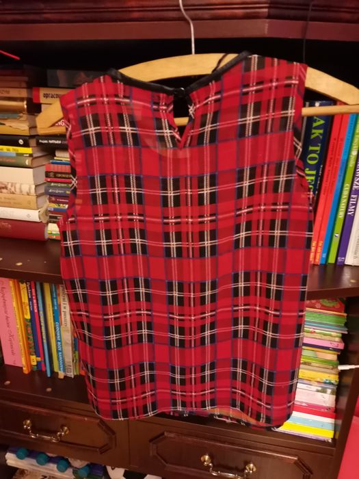 T-shirt w kratę Sinsay