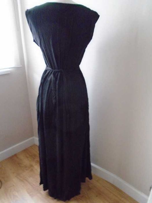 Vestido comprido tecido enrugado