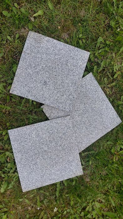 Płytki granitowe 30,5x30,5x0.8