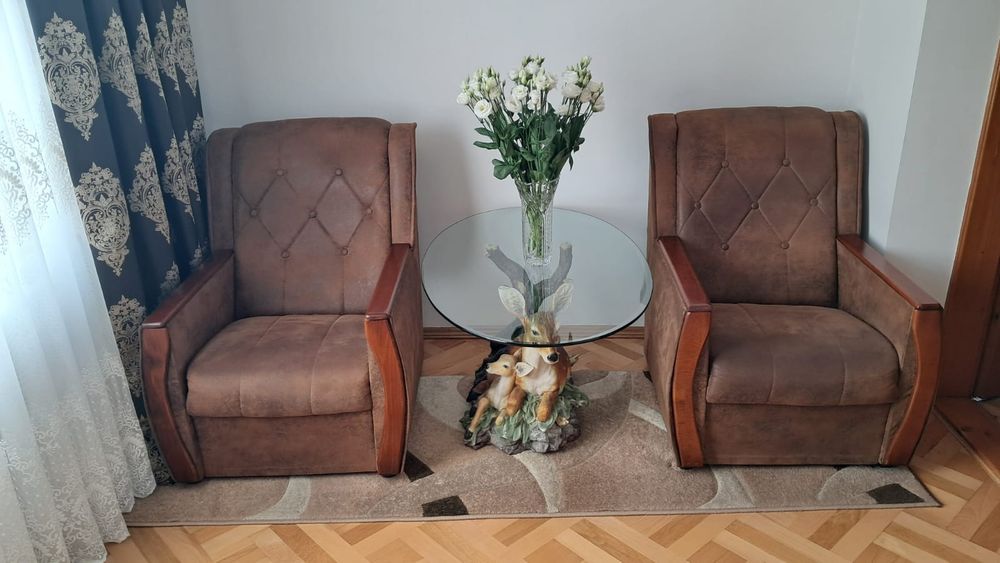 Продам комплект м'яких крісел