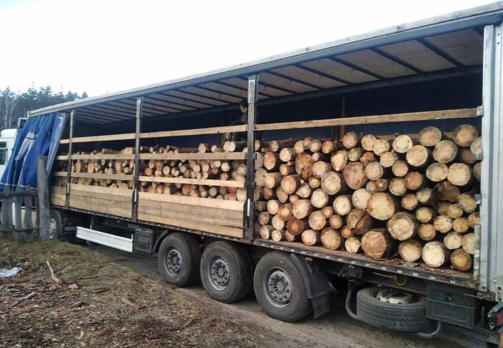 Дрова з доставкою.