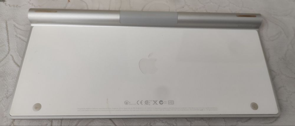 Apple wireless keyboard