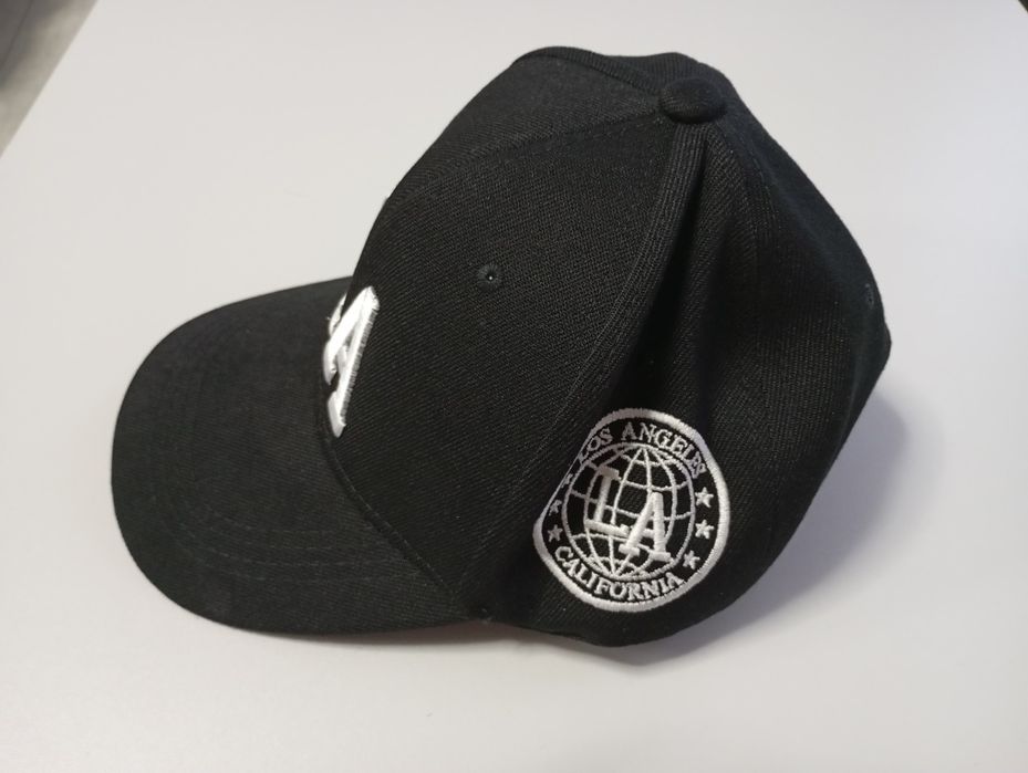 Czapeczka nowa czarna La Nowa