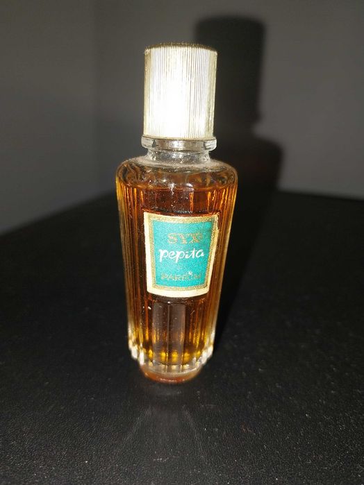 Perfum z czasów Prl.