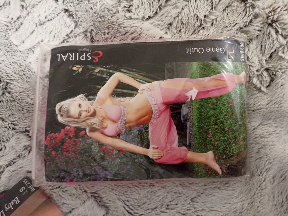 Zestaw Sexowna bielizna  stanik i przeźroczyste spodenki Alibabki L