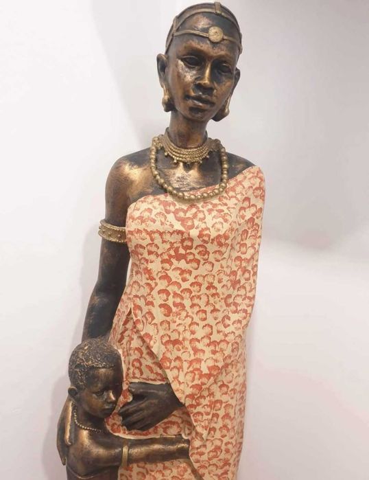 Figura decorativa com 100 cm de altura