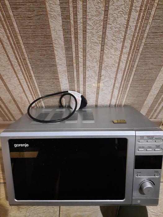 Продам микроволновку Gorenje MO-17DS.