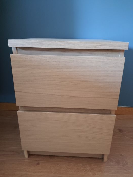 Mesa de cabeceira Novas