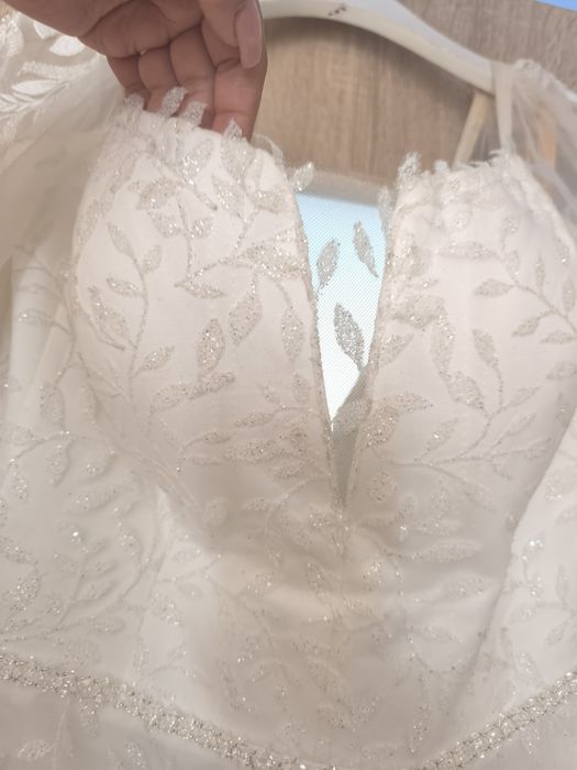 Suknia ślubna gorsetowa