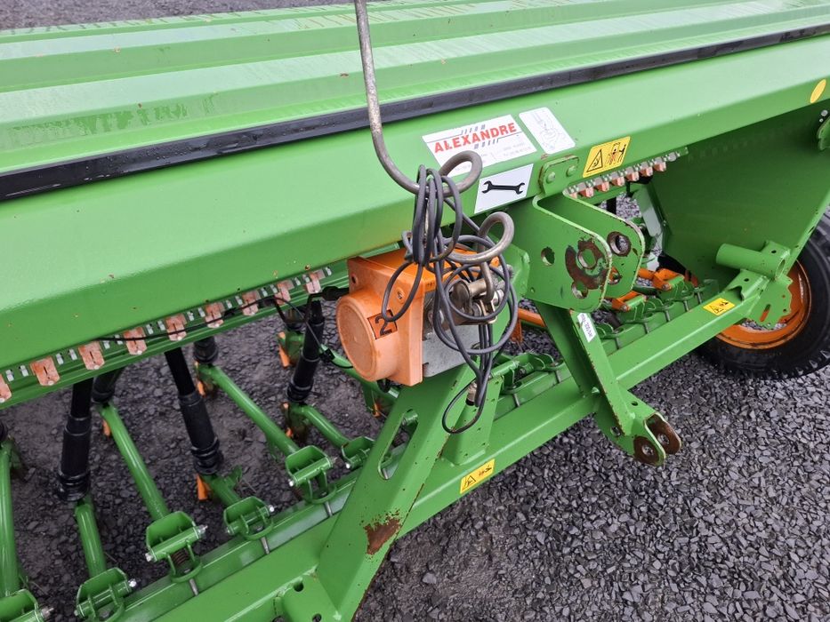 Siewnik Amazone D9 30 ścieżki ładny stan