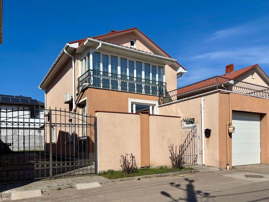 Продам новый стильный  дом Червоный Хутор Можно Госпрограммы