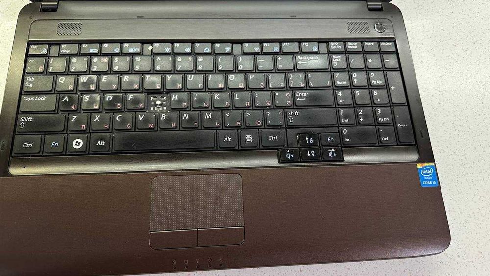 Ноутбук Samsung R538
