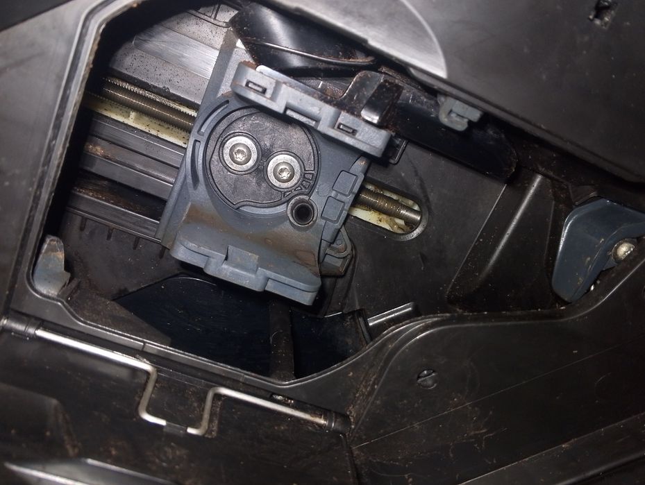 Ekspres ciśnieniowy DeLonghi