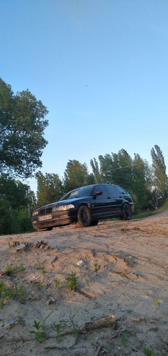 Продам машину BMW e46