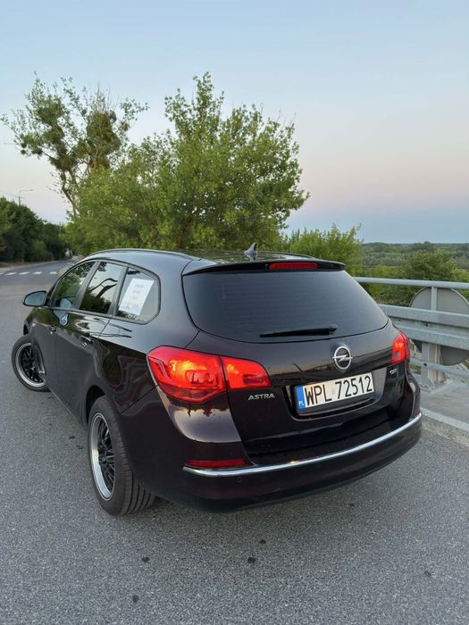 Opel Astra J 2014 Salon Polska