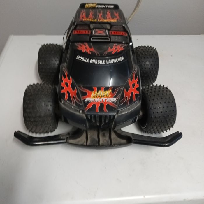 Carro telecomandado da NIKKO