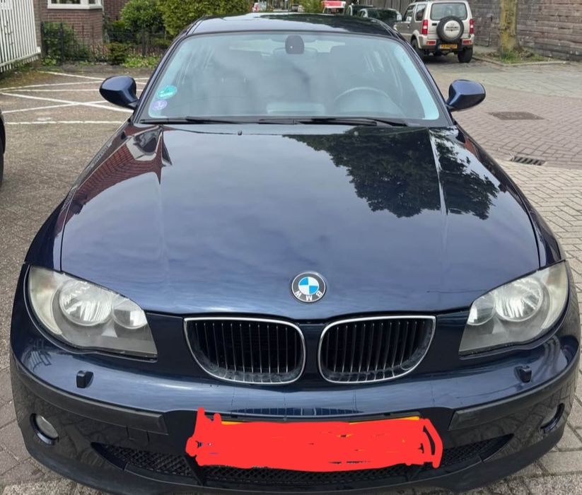 Bmw sere 1 gasolina 2010 carro  esta muito bom  negociável