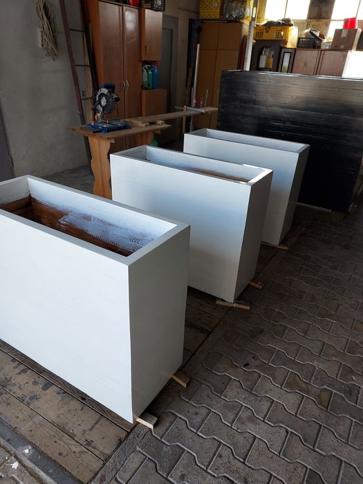 Donice ogrodowe drewniane