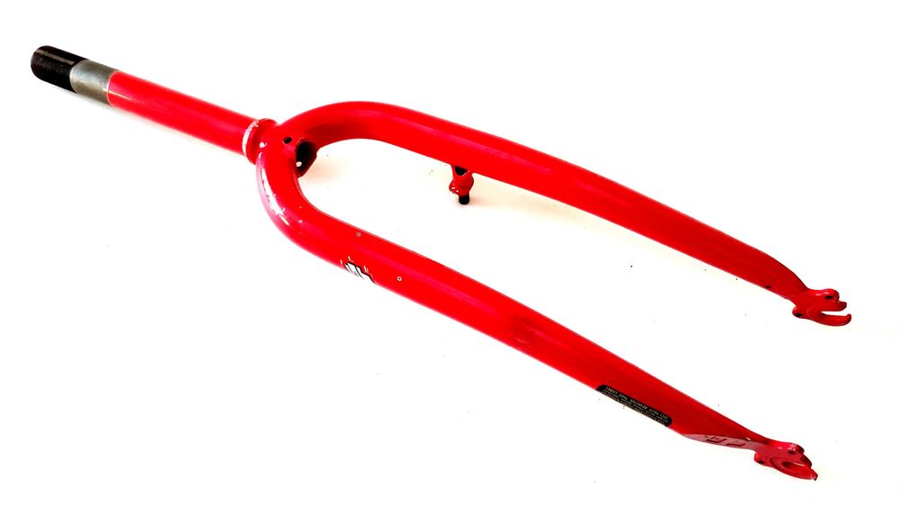 Lekki Widelec rowerowy GT Bikes stal 1 i 1/8'' koło 26'' nr 316