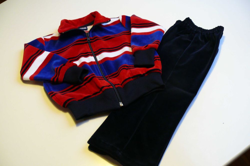 Dresy dziecięce dla dziewczynek i chłopców z nicki