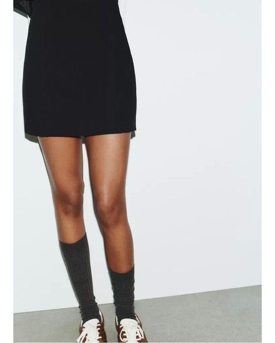 Коротка спiдниця