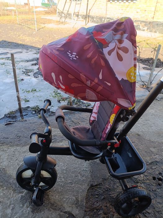 Дитячий триколісний велосипед