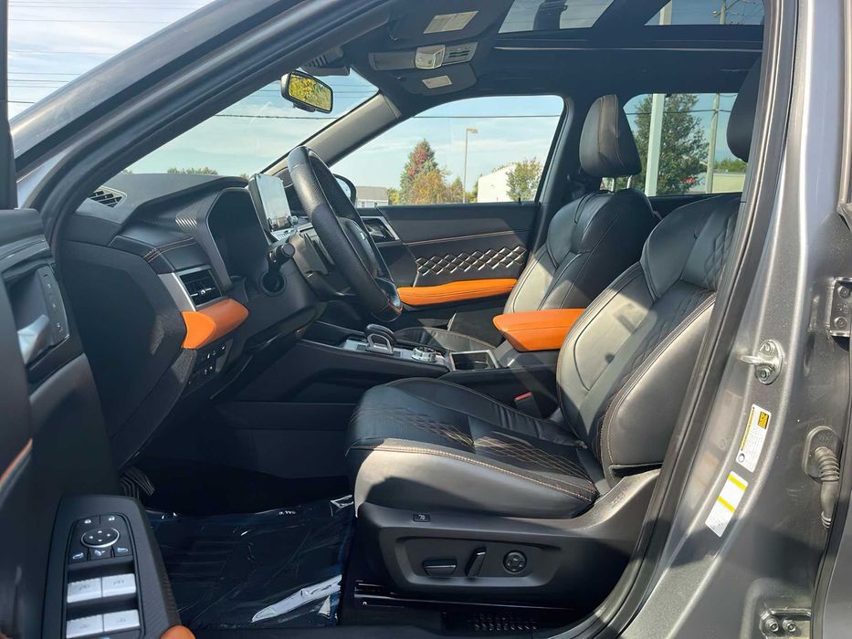 Mitsubishi Outlander PHEV SEL      2022