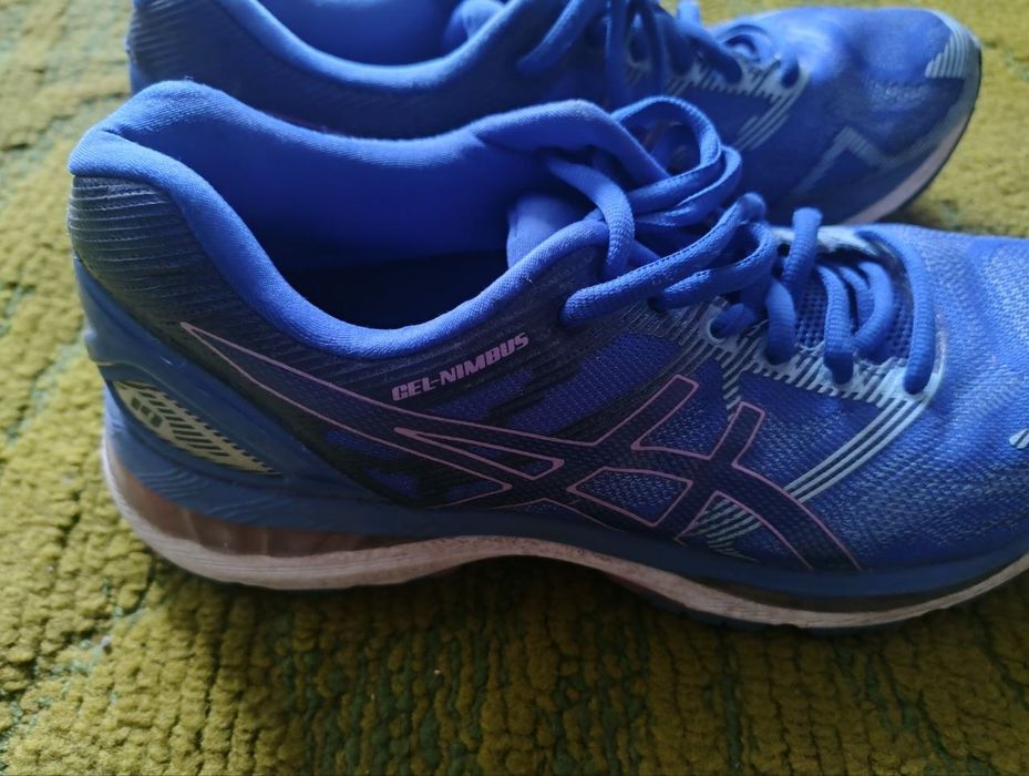 Жіночі бігові кросівки ASICS Gel-Nimbus 19 (Оригінал) • Розмір 42 (26.5 см)