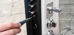 Замена сердцевины, установить дверной замок