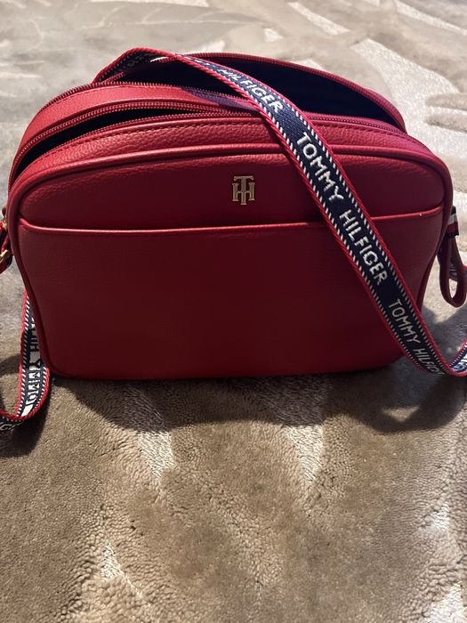 Mała torebka Tommy Hilfiger