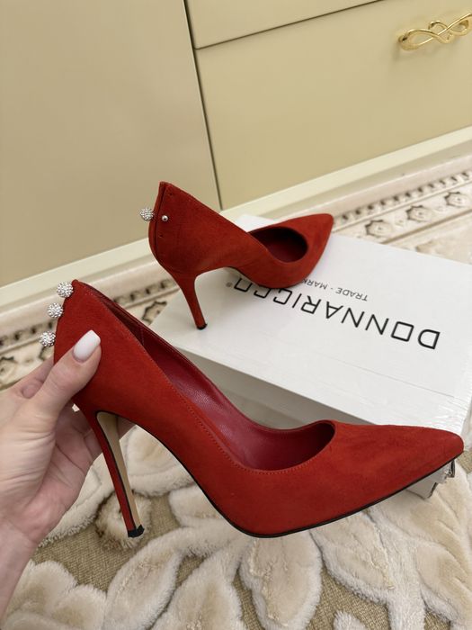 Вживані туфлі 38 розміру