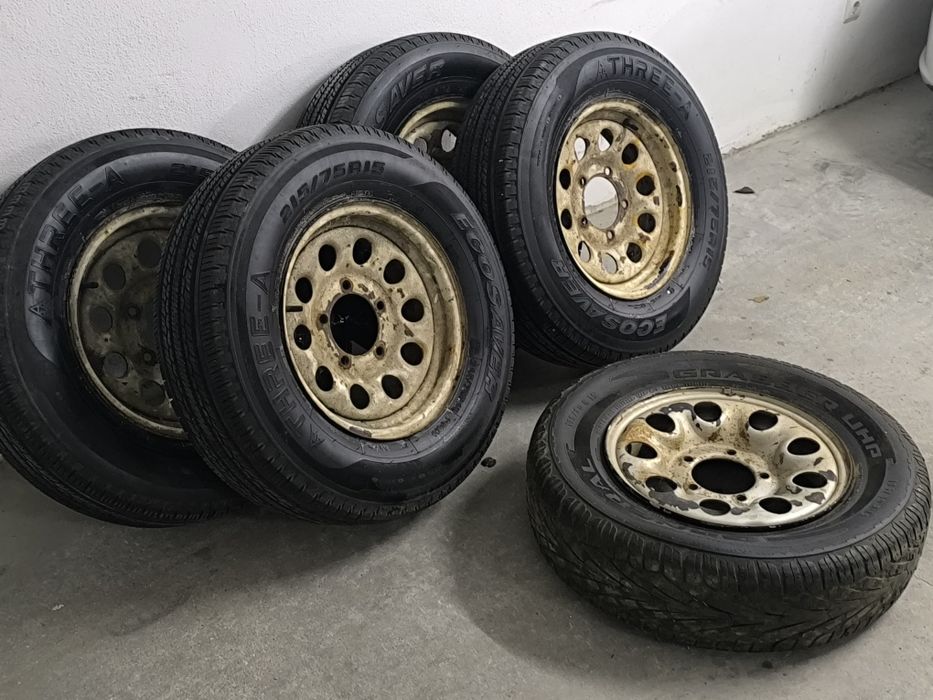 Jantes 4x4  (5x139.7) com pneus  215/75 r15 + roda c/ pneu suplente