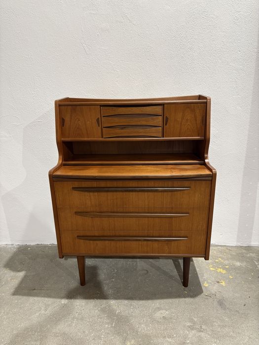 Skandynawski sekretarzyk biurko chatol tekowy Arne Vodder vintage