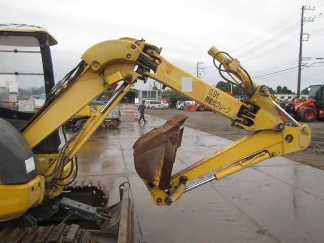 Экскаватор гуеничный Komatsu PC38UU-5