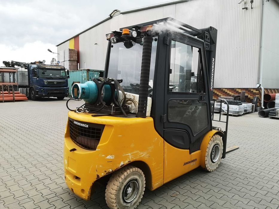 Wózek widłowy Jungheinrich TFG 435 s