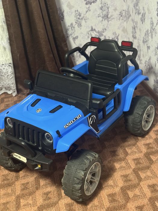 Дитячий електромобіль Bambi M 4282EBLR-4