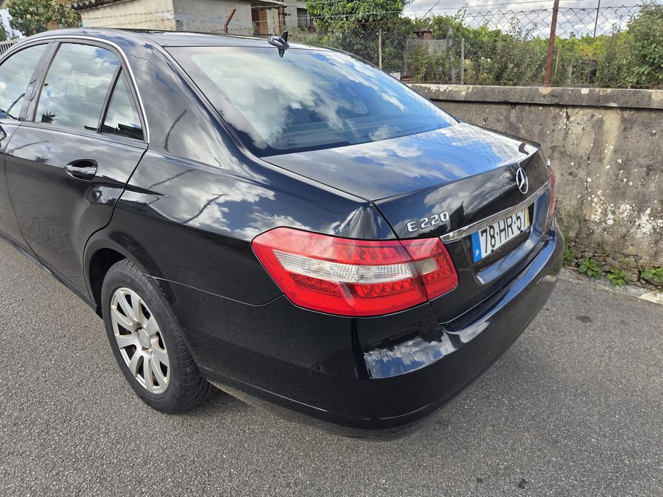 Mercedes Benz E 220 — photo 3