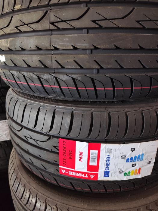Pneus 225/45r17 Three A P606 Novos