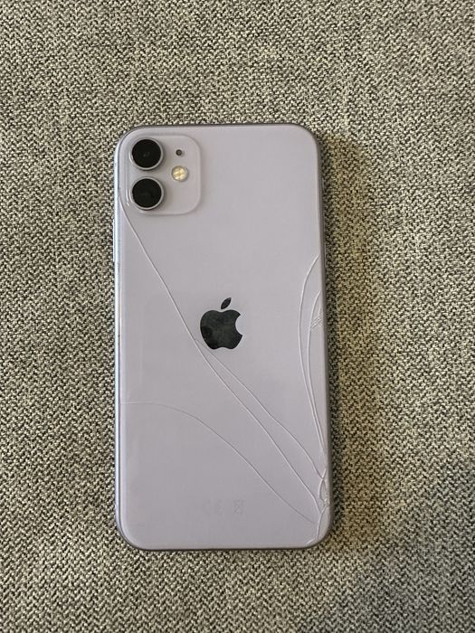 Iphone 11 lilas com 128GB Roxo / lilás