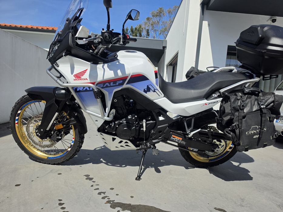 Honda transalp 750 garantia