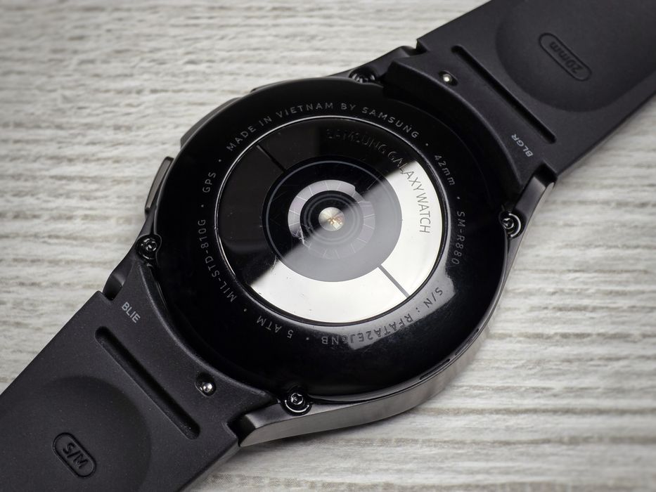Смарт-годинник Samsung Galaxy Watch4 Classic 42mm Black (SM-R880)