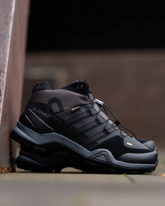 Зимове взуття Adidas Terrex Fast R Mid Gore-Tex Black Dark Grey