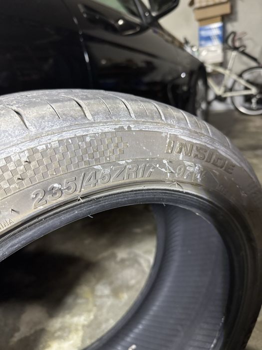 Pneu ATHREE-A 235/45 R17