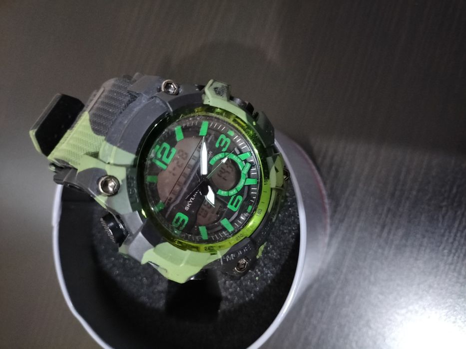 Relógio SKyLINe  camuflado tipo g-shock