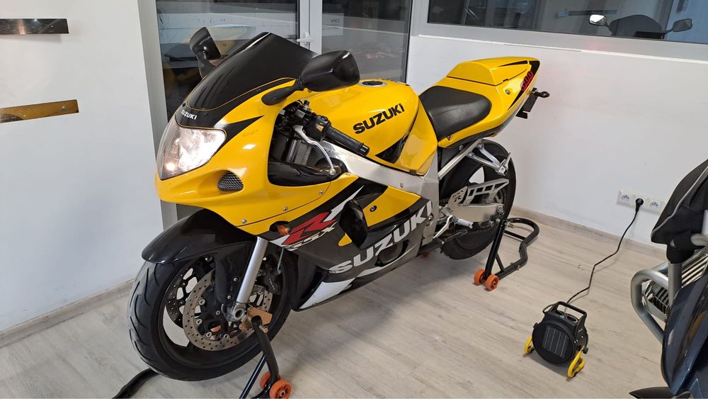 Suzuki GSX-R 600 K1