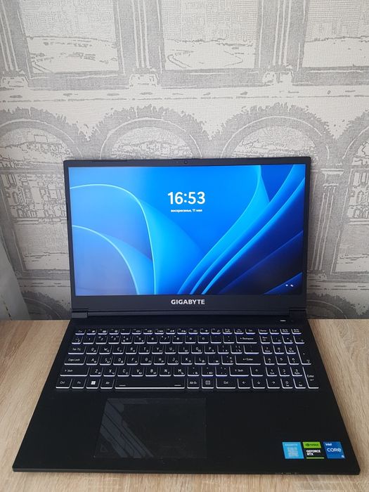 Ноутбук Gigabyte G5 MF з охолоджувальної підставкою у подарунок!