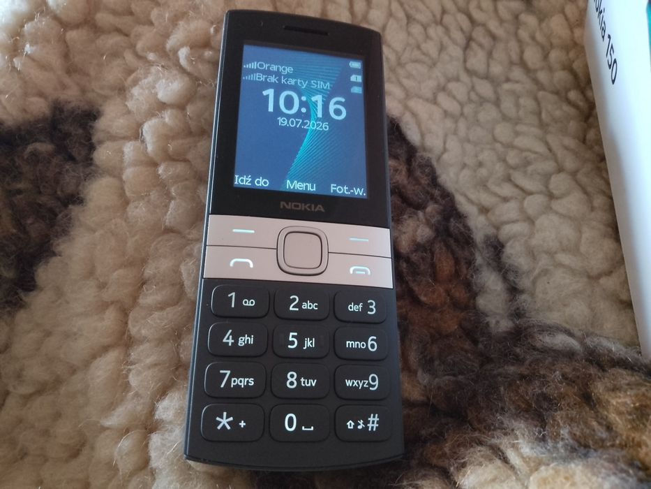 Smartfon Xiaomi 8A dual SIM + Nokia 150 dual SIM.