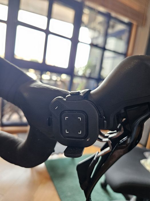 ELITE Suito-T Smart Cycling trainer + ZWIFT COG & CLICK